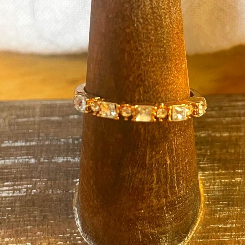 Capsule Vintage Inspired Statement Ring Size 8 - image 1